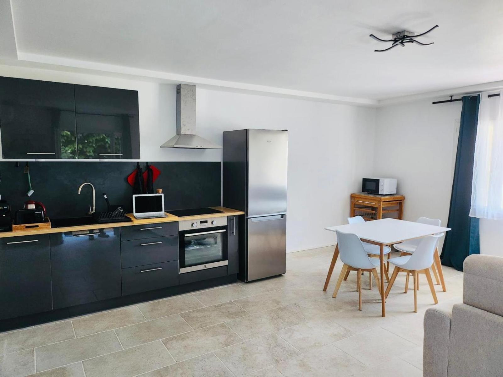 Appartement Paisible Pour 4 Personnes Montpellier Eksteriør billede